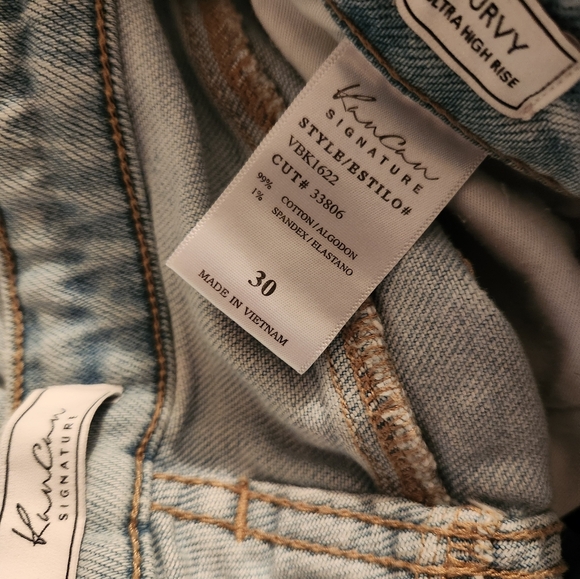 Kancan Light Blue Kurvy Ultra High Rise Jean Shorts Size 30 - Picture 4 of 4